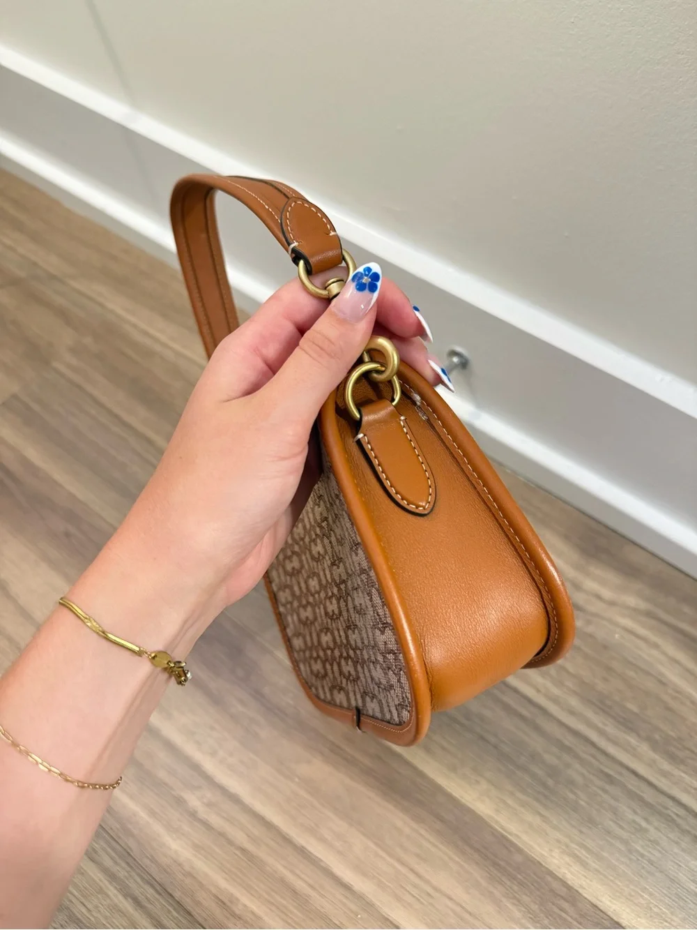 Authentic Coach Swinger Mini Purse